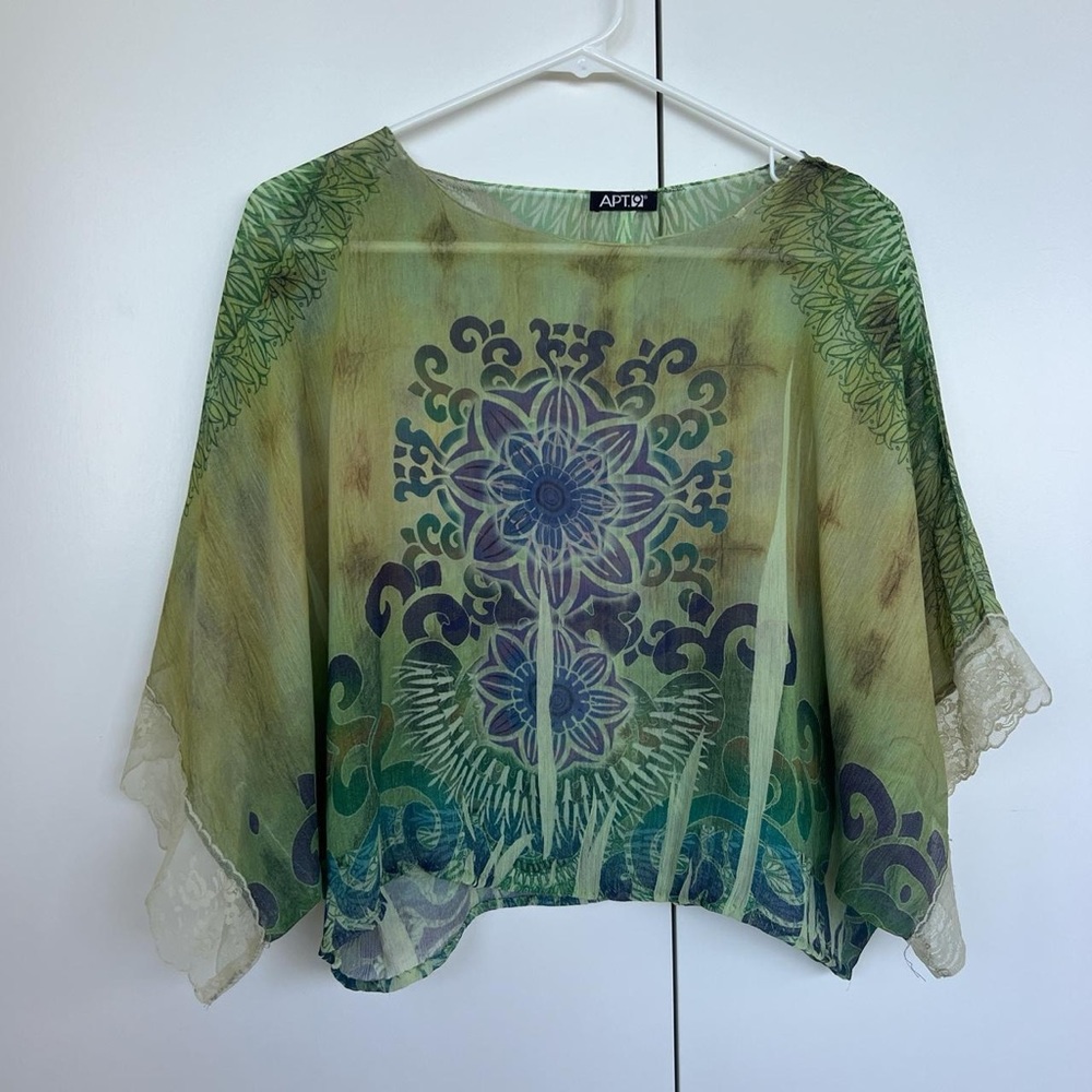 Apt. 9 spiritual colorful gauze shirt 
#spiritual #colorful #apt9 #2000s
